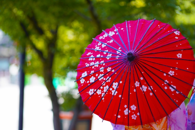 京都和傘の女性