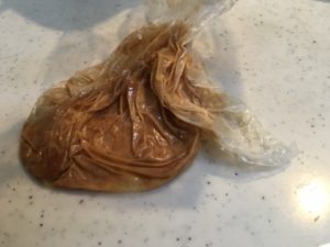 味噌とヨーグルトを混ぜたビニール袋