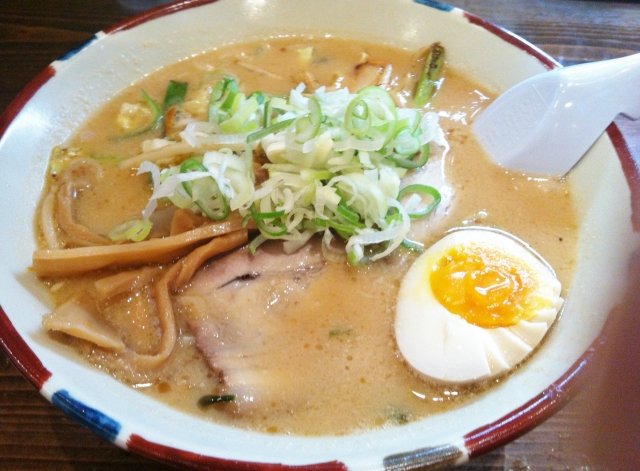 沸騰ワード10 堀田茜のみそラーメン愛第3弾 麺処夏海 麺処びぎ屋 はな火屋