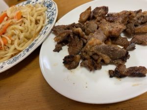 松尾ジンギスカンに肉と野菜