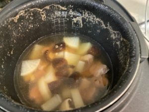 豚バラと野菜のスープ炊飯後